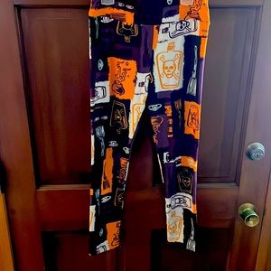 LulaRoe One Size Halloween print leggings. Like new